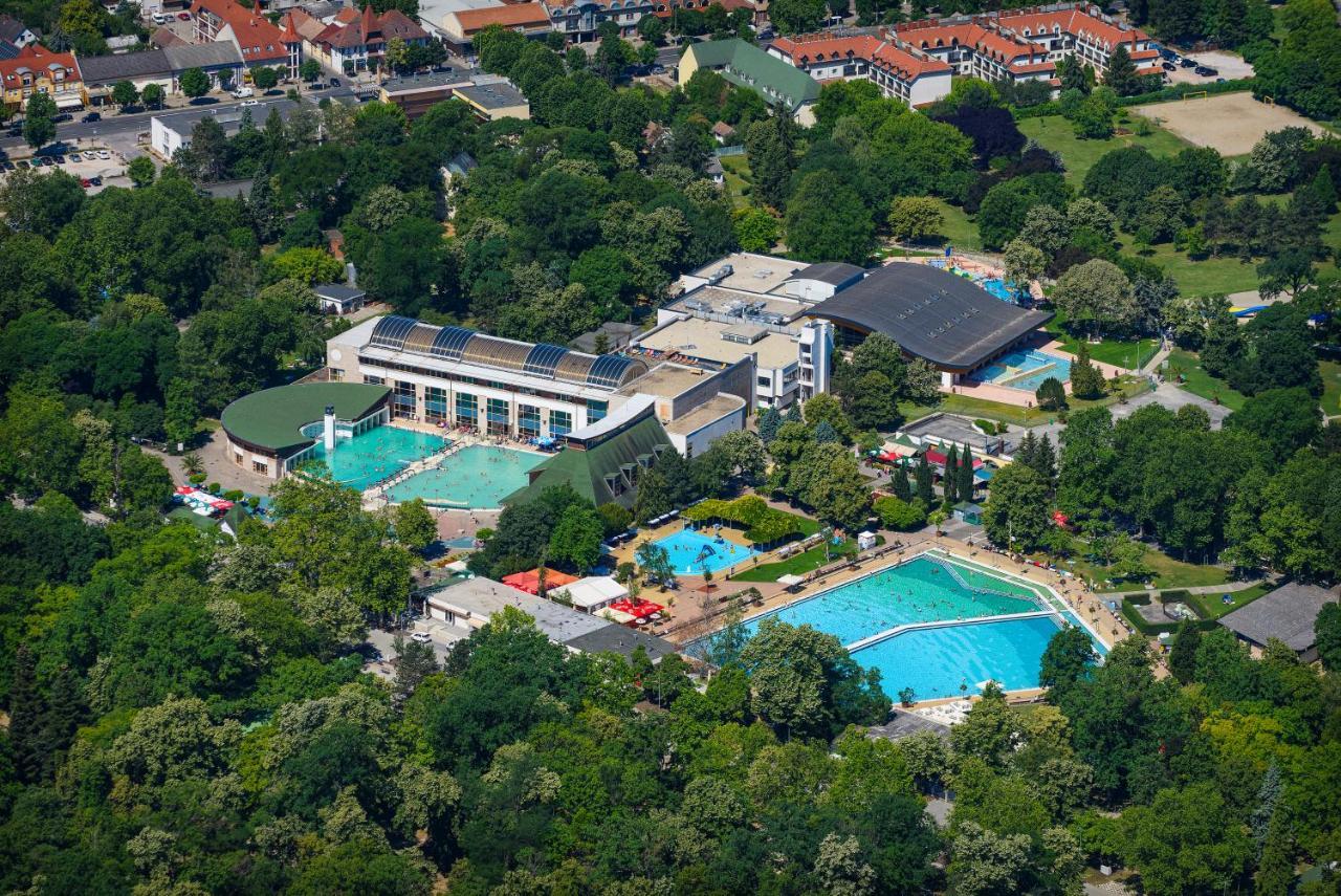 Ametiszt Hotel Harkány Buitenkant foto