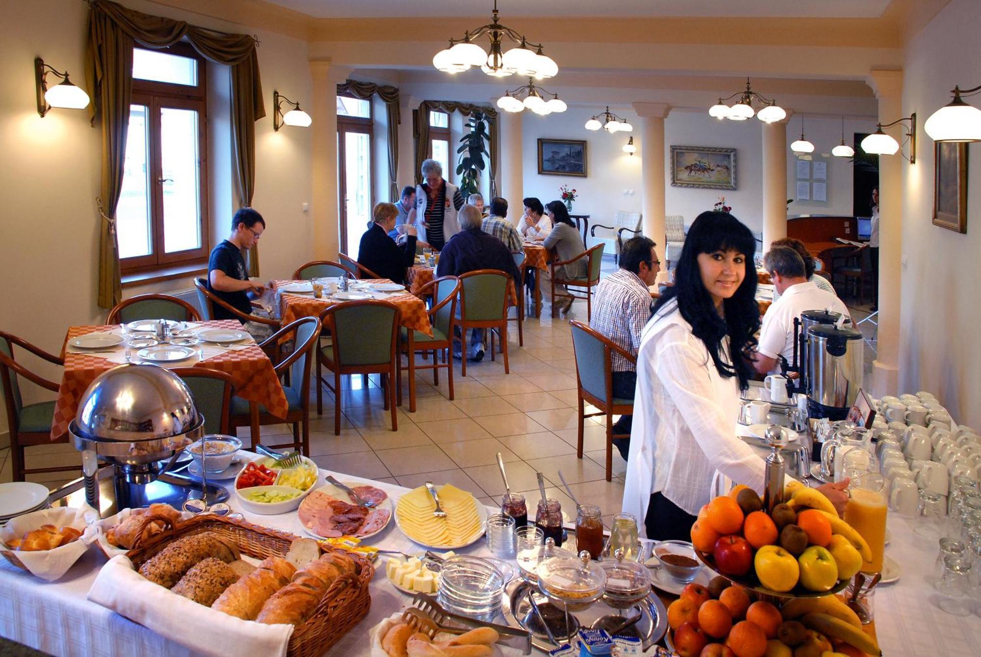 Ametiszt Hotel Harkány Buitenkant foto