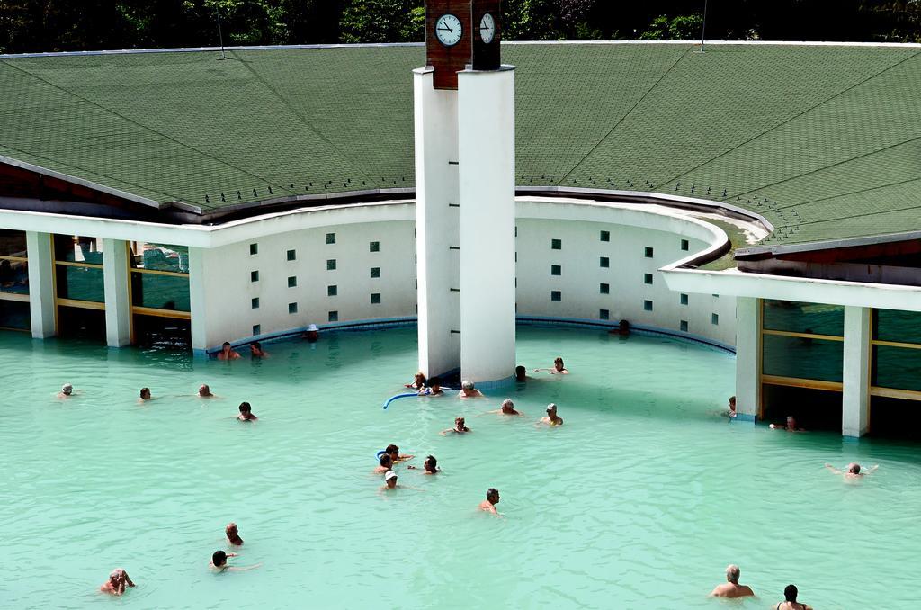 Ametiszt Hotel Harkány Buitenkant foto