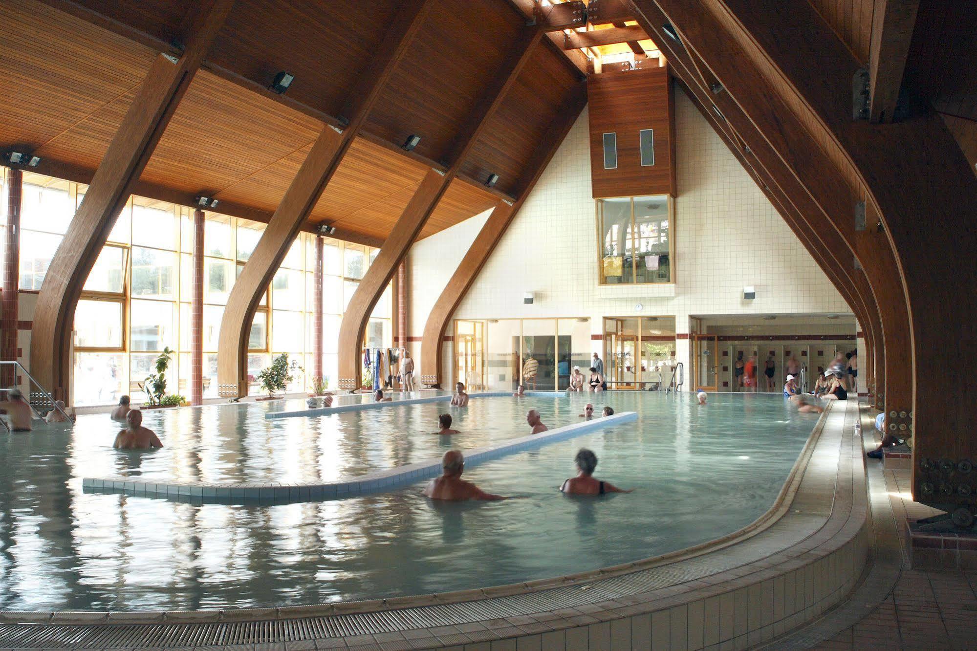 Ametiszt Hotel Harkány Buitenkant foto